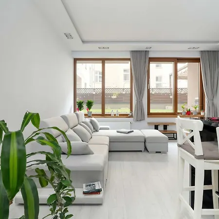 Piekny Z Ogrodkiem I Tarasem & Parking By Renters