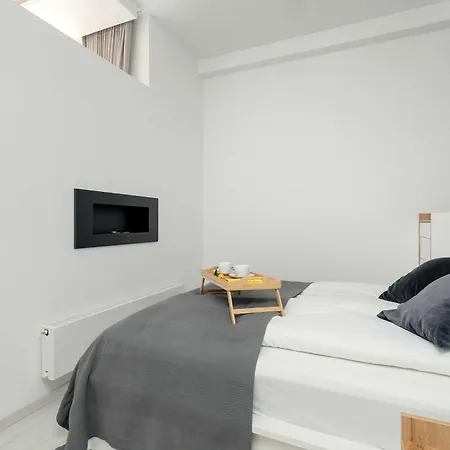 Piekny Z Ogrodkiem I Tarasem & Parking By Renters